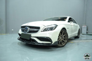 Cstar Carbon Gfk Canards Fins Typ B f&uuml;r Mercedes Benz W218 CLS63 AMG