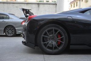 Ferrari 458 Italia Italy Spider Carbon Gfk HeckDiffusor V2 Auspuff Unterboden