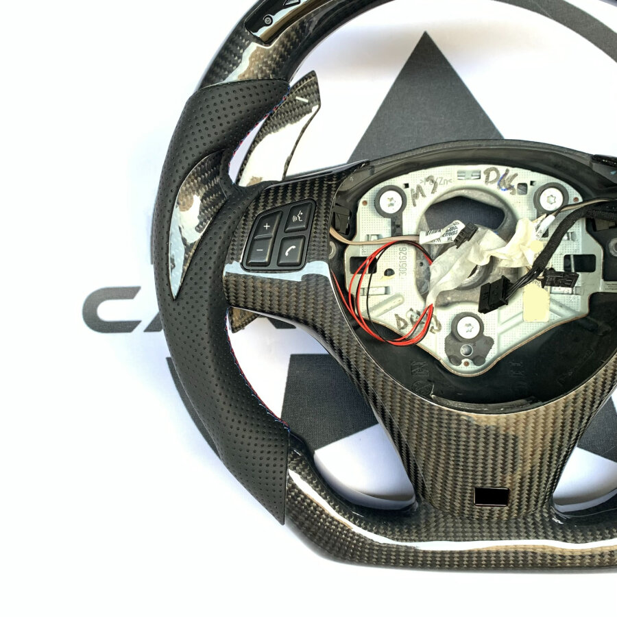 Cstar Carbon Sportlenkrad passend für BMW E90 E92 E93 M3 inkl. DKG SMG Schaltwippen im Austausch